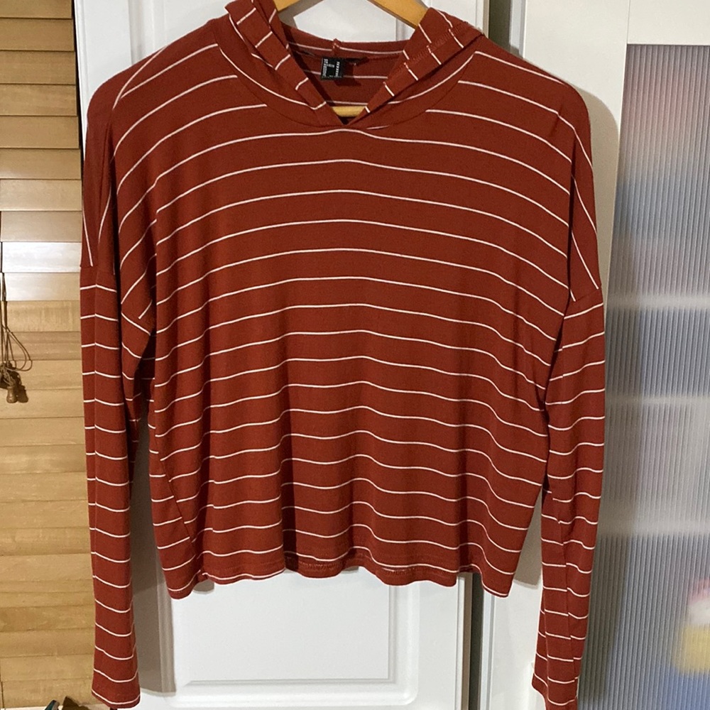 FOREVER 21 Shirt 🎉FINAL PRICE 🎉